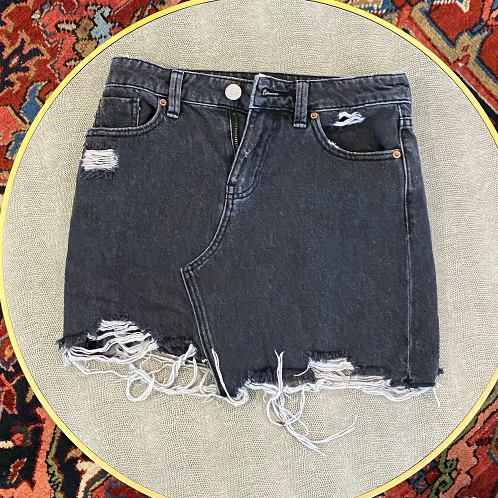 Womens Urban Outfitters BDG black jean mini skirt. Size XS.